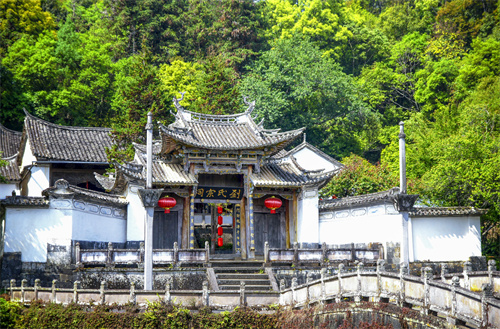 到云南旅游你知道有哪些美食值得我們嘗試嗎？
